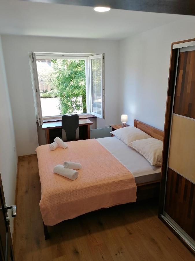 Apartment "B" 50 M From The Beach Zadar Exterior photo