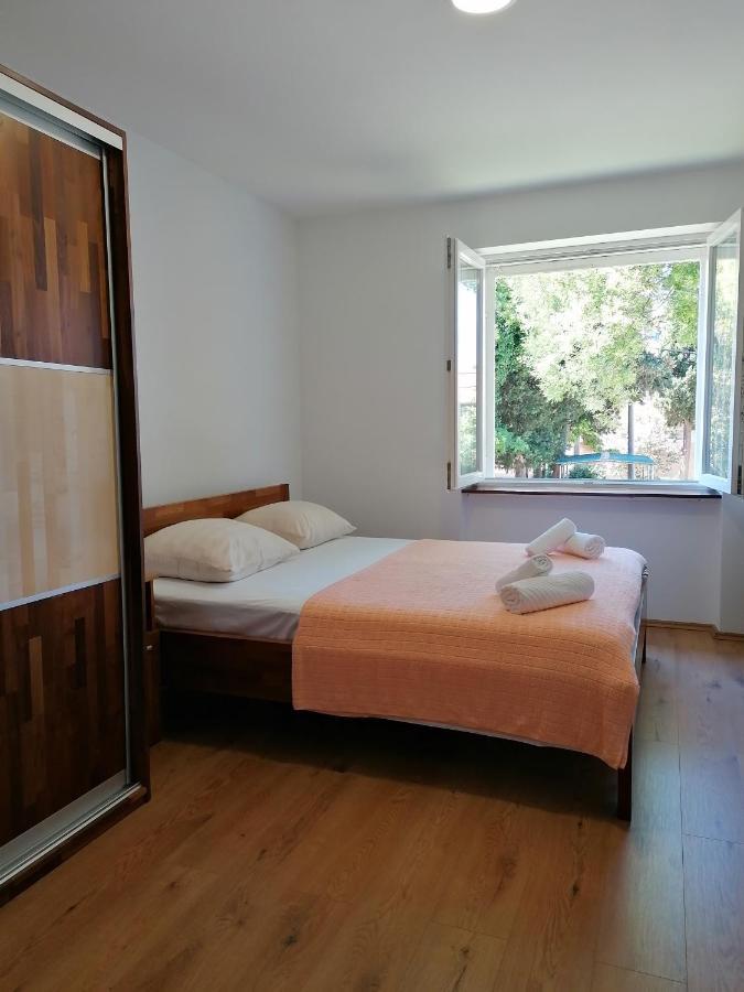 Apartment "B" 50 M From The Beach Zadar Exterior photo
